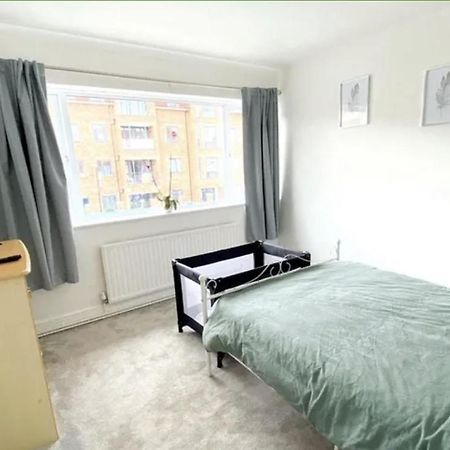 4 Bedroom Property Close To The Harry Potter Studio And Watford Junction Buitenkant foto
